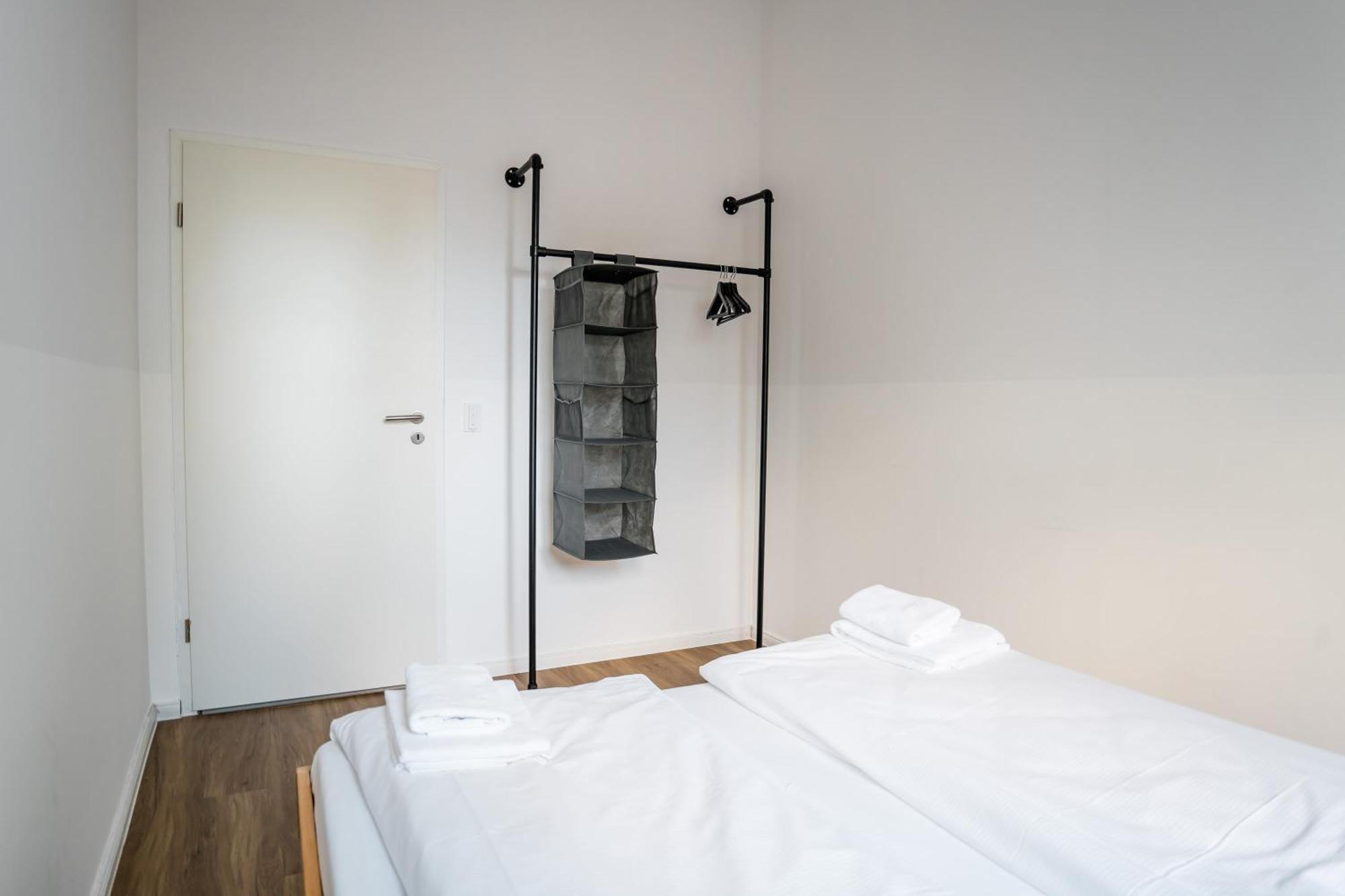 Three Bedroom Plus Big Kitchen Plus Selfcheckin Plus Street Parking Berlin Bagian luar foto