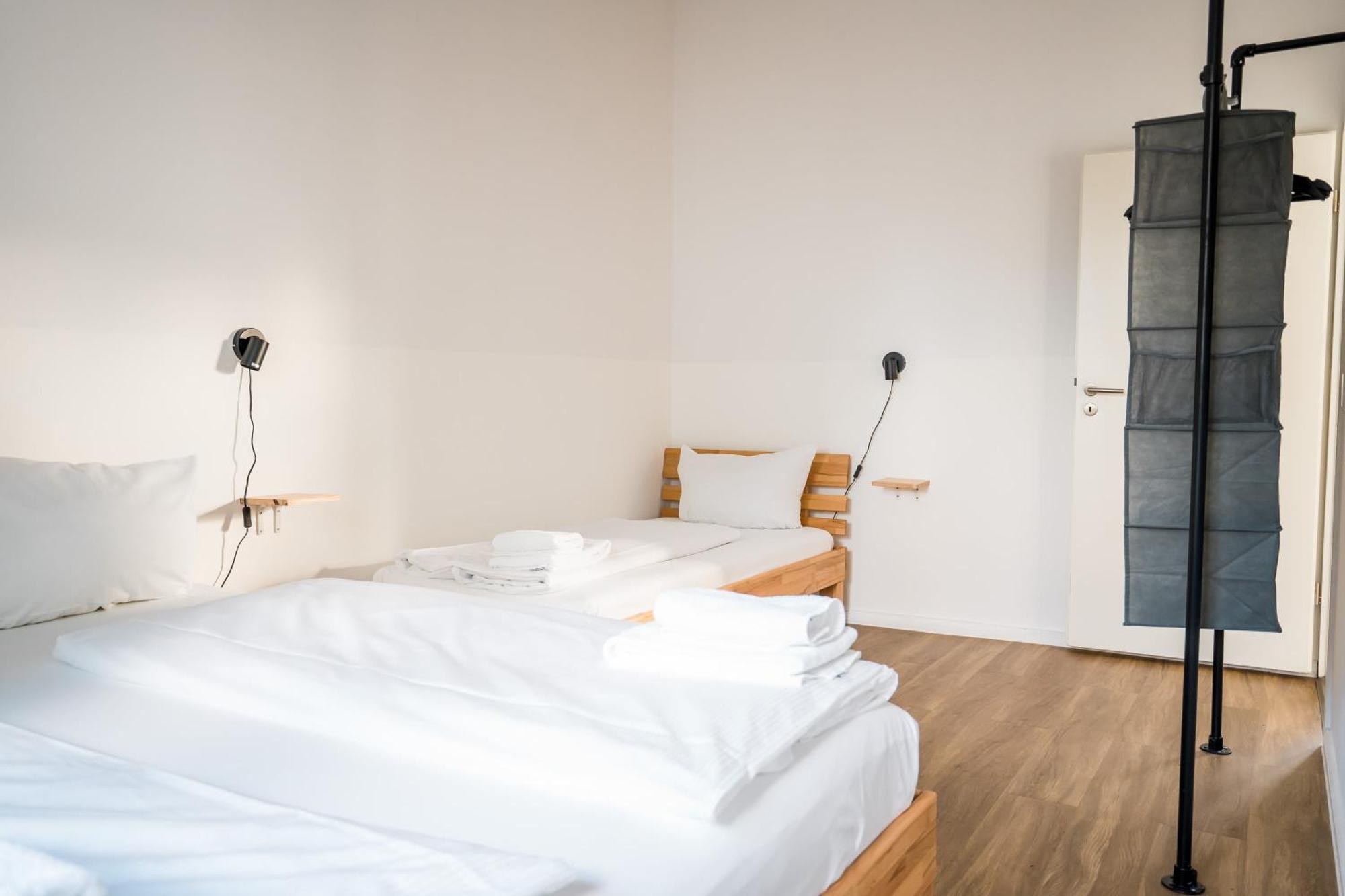 Three Bedroom Plus Big Kitchen Plus Selfcheckin Plus Street Parking Berlin Bagian luar foto