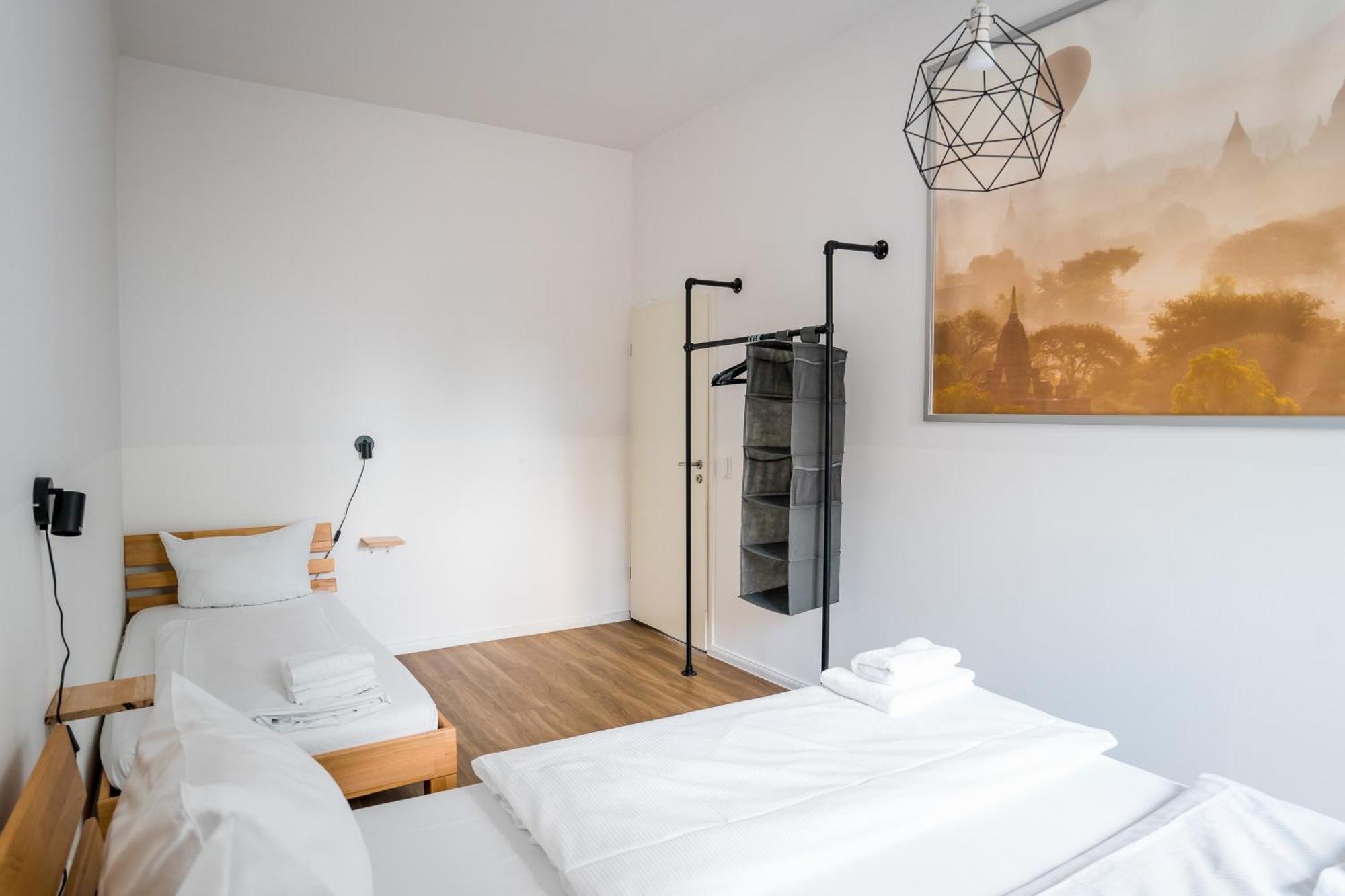 Three Bedroom Plus Big Kitchen Plus Selfcheckin Plus Street Parking Berlin Bagian luar foto