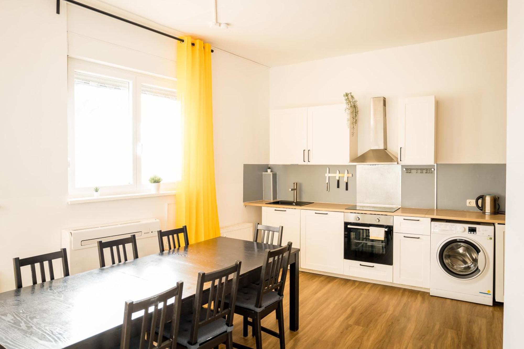 Three Bedroom Plus Big Kitchen Plus Selfcheckin Plus Street Parking Berlin Bagian luar foto
